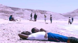 بعد غدا: سينما (زاوية) بالقاهرة مع الجمهور تعرض فيلم (قرية قرب الجنة)