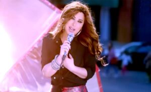 (نجوى كرم) بـ (CD): تطلق رسالة فنية عميقة بأن الفن في نظرها رسالة سامية
