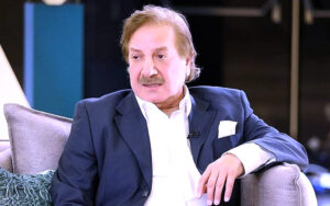(محمد المنصور) في مهمة مسرحية في الدوحة المسرحي، وزيارة سياحية للقاهرة