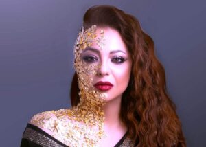 (سهر أبو شروف) تطلق أغنية باللهجة البدوية تميزت بها (سميرة توفيق)