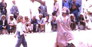 وزير الثقافة الجزائري يشارك في جنازة (الأخضر حمينة) أحد أعمدة السينما الجزائرية