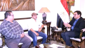 هل ينقذ وزير الثقافة (محمد هنيدي) من مرحلة الأفول والفشل التى يمر بها حاليا؟!