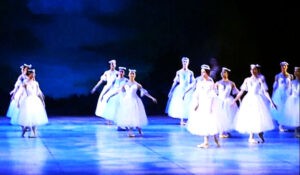 الليلة: مواهب باليه الأوبرا تجسد قصة (جيزيل) على المسرح الكبير