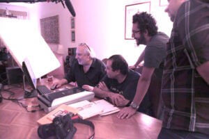 محمد الروبي يكتب: (خان المعلم).. حين يستدعي المُريدُ شيخه من شوارع الذاكرة