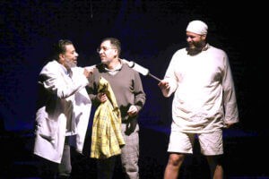 حسين نوح يكتب: (عايش إكلينيكيا).. طلقة مسرحية