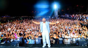 نفاذ تذاكر حفل (تامر حسني) في البحرين  فور طرحها والسر في الجمهور!