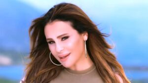 (وقت الحب) لـ (كارول سماحة) يعيدنا إلى أجواء رومانسية السبعينات