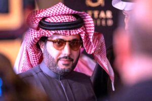 منى عشماوي تكتب: أيتام (تركي آل شيخ) بعد موسم الرياض!