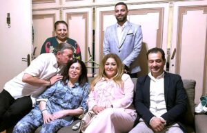 وفد وزارة الثقافة ونقابة المهن التمثيلية يطمئنون على (نجوى فؤاد)