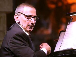 قصة الفدائيين الثلاثة الذين استشهدوا، ولحن لهم (زياد الرحباني) أغنية (وحدن)