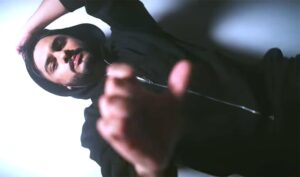 (غيث الهايم): (أي عشقته) تجربة غنائية برؤية مختلفة وجديدة تُبرز الجمال الغنائي