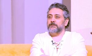 الفنان (تامر فرج) لا يرى أن زيجاته الخمسة السابقة كانت فاشلة