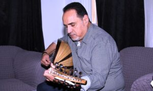 (طارق فؤاد) يرثي (زياد الرحباني) بقصيدة من كلماته وألحانه وغنائه