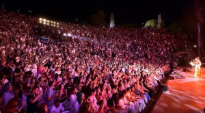 (نجوى كرم) خطفت (نجوى كرم) أنفاس الآلاف الذين ملؤوا مدرجات قرطاج التاريخية