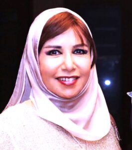 (عصام حجاوي): (صراع الأجيال) أول كوميديا نسائية سعودية، ويعرض الفجوة بين الأجيال