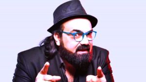 (نادر أبو الليف) يمتع جمهور الساحل الشمالي بالحفلة الليلة، وبومبا، وإسكندرية وغيرها