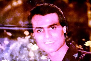 في ذكرى رحيله الـ 30 (عماد عبد الحليم) طائر الغناء الحزين الذي رحل وفي قلبه جرح!