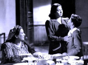 (أمهات السينما).. قناديل أضئن الشاشة الفضية رغم سلبيات وانحراف بعضهن (2/2)