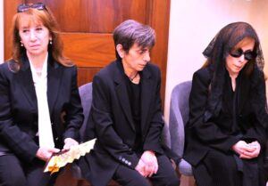 قصة الفدائيين الثلاثة الذين استشهدوا، ولحن لهم (زياد الرحباني) أغنية (وحدن)