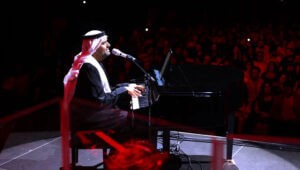 جولة فنية عالمية عززت مكانة (حسين الجسمي)