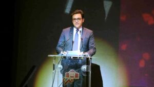 وزير الثقافة يعلن انطلاق مهرجان القاهرة الدولي لـ (المسرح التجريبي)