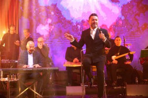 (زياد برجي) يطرح (شو بقول) أول أغنيات ألبومه الجديد، والجمهور ينتصر للجمال