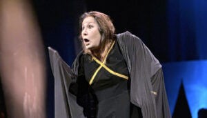 (شذى سالم): فرحتى لا توصف بجائزة أفضل ممثلة في المهرجان التجريبي عن (سيرك)