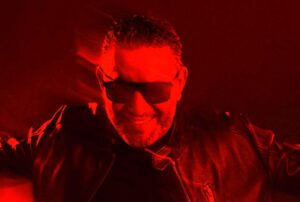 (زياد برجي) يطرح (شو بقول) أول أغنيات ألبومه الجديد، والجمهور ينتصر للجمال