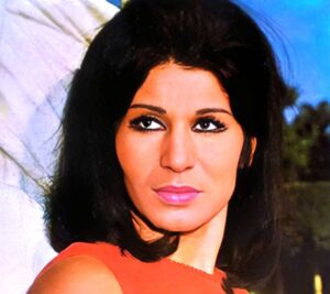 في ذكرى رحيلها الـ 42 نكشف أسرار عن (فايزة أحمد) وزواجها من رجل يبيع أولاده!