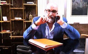 بعد تألقه في (أزمة ثقة).. (سمير بدير): دوري في (الشيطان شاطر) مفاجأة صادمة!