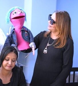 (معرض فنون العرائس) يعلن مواعيد الأمسيات والعروض اليومية