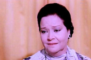 (مديحة يسري).. نجحت في تقديم دور الأم الثرية، وختمت حياتها مع (الإرهابي)! (2/2)