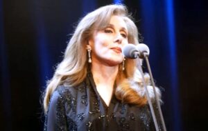 رسمي فتح الله يكتب: (فيروز).. السفر عبر الزمن، والجوار مع القمر