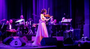 أوركسترا (مزيكا) العريقة على خشبة مسرح  Bloomsbury الأسطوري بلندن