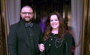 (آدم عفارة) يرسخ مكانته كواحد من أبرز صُنّاع الفخامة في العالم