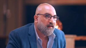 بعد تألقه في (أزمة ثقة).. (سمير بدير): دوري في (الشيطان شاطر) مفاجأة صادمة!