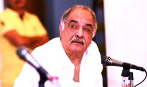 (مسرح الهواة) يكرم (محمد الصاوي، وحنان يوسف، ألفت إمام، سامية حبيب، وهشام عطوة)