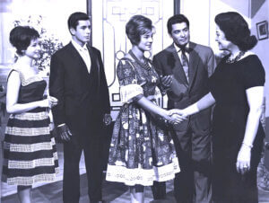 (عقيلة راتب).. أبهرتنا في (القاهرة 30) وأمتعتنا في (لاتطفئ الشمس)، وسحرتنا في (زقاق المدق)