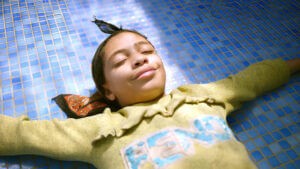 منى عشماوي تكتب: فيلم (هابي بيرث داي).. حصان طروادة المصري داخل جوائز الأوسكار