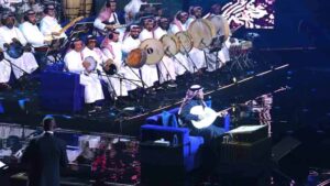 (محمد عبده) يشعل الأجواء بصوته المخملي وقدم مجموعة أخرى منتقاة من أجمل أعماله