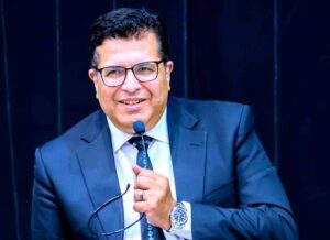 (أيمن سلامة): (كلهم بيحبوا مودي) يناقش قضية كبيرة، ويقدم (ياسر جلال بصورة جديدة