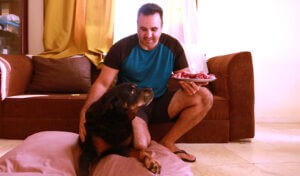 محمد الروبي يكتب: (عزيزتي رولا).. مرثية بصرية عن الوفاء