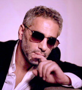 بعد البراءة هل يعيش (فضل شاكر) في السعودية تحت رعاية تركي آل الشيخ؟!