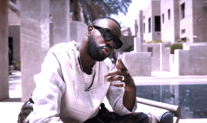 المطرب العالمي GIMS يقدم قصيدة بصرية عن لقاء الشرق والغرب في قلب الإمارات