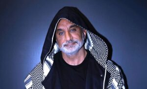 (باسم يوسف) يطل في البحرين بشكل ساخر من خلال عرض كوميدي