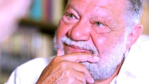 (يحيى الفخراني) يحصل على جائزة الاستحقاق الكبرى للفنان فاروق حسني لعام 2026