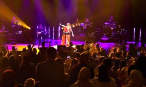 (نجوى كرم) قدمت حفلًا مميزًا واستثنائيًا على مسرح دبي أوبرا