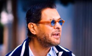 (راغب علامة) يُعيد تشكيل ملامح الرومانسيّة في الأغنية العربيّة في (خايف من إيه)