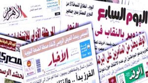 محمود حسونة يكتب: (الصحافة).. من  مهنة الحقيقة والمجد إلى (ملطشة) زمن الزيف! 