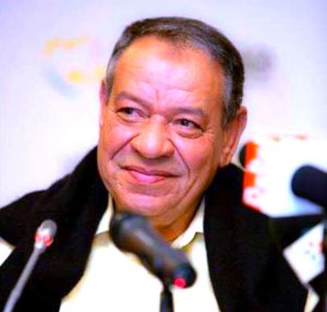 سيدة تغزل على نولها سبب مولد رائعة (عبد الهادي بلخياط): (في قلبي جرح قديم)